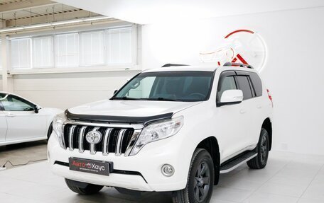 Toyota Land Cruiser Prado 150 рестайлинг 2, 2014 год, 3 495 000 рублей, 3 фотография