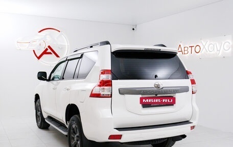 Toyota Land Cruiser Prado 150 рестайлинг 2, 2014 год, 3 495 000 рублей, 6 фотография