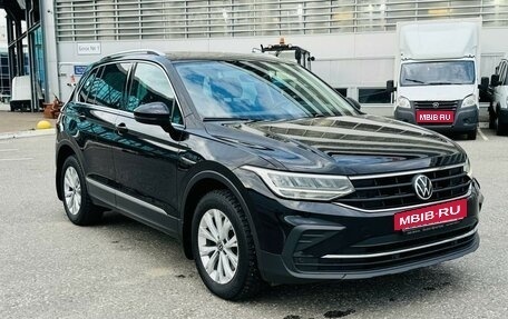 Volkswagen Tiguan II, 2021 год, 3 048 000 рублей, 3 фотография