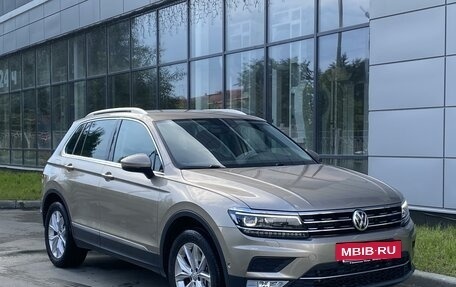 Volkswagen Tiguan II, 2017 год, 2 900 000 рублей, 2 фотография