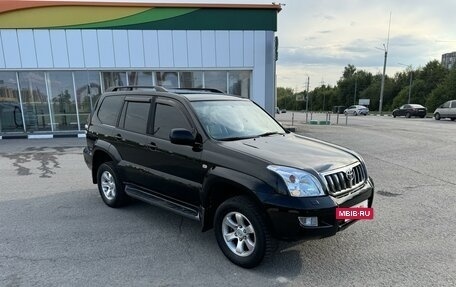 Toyota Land Cruiser Prado 120 рестайлинг, 2004 год, 1 890 000 рублей, 3 фотография