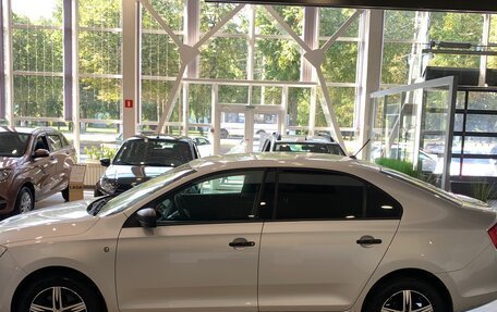 Skoda Rapid I, 2015 год, 1 055 000 рублей, 6 фотография