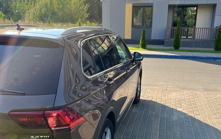 Volkswagen Tiguan II, 2017 год, 2 600 000 рублей, 4 фотография