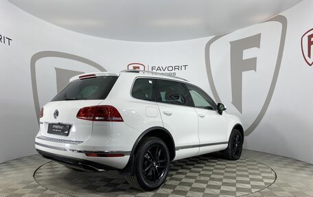 Volkswagen Touareg III, 2015 год, 2 800 000 рублей, 6 фотография