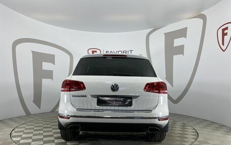 Volkswagen Touareg III, 2015 год, 2 800 000 рублей, 3 фотография