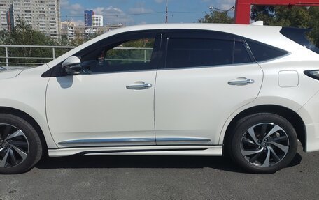 Toyota Harrier, 2017 год, 3 100 000 рублей, 3 фотография