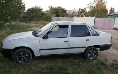 Opel Kadett E рестайлинг, 1988 год, 90 000 рублей, 4 фотография