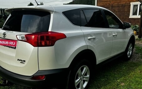 Toyota RAV4, 2013 год, 2 250 000 рублей, 2 фотография