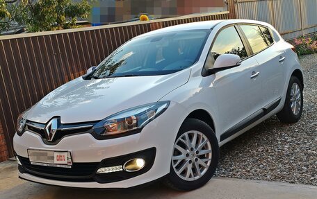 Renault Megane III, 2015 год, 989 000 рублей, 2 фотография