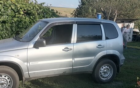 Chevrolet Niva I рестайлинг, 2013 год, 570 000 рублей, 5 фотография