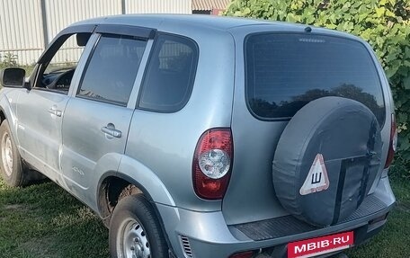 Chevrolet Niva I рестайлинг, 2013 год, 570 000 рублей, 2 фотография