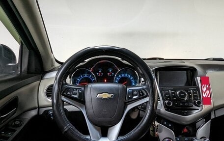 Chevrolet Cruze II, 2011 год, 899 000 рублей, 13 фотография