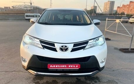 Toyota RAV4, 2013 год, 2 100 000 рублей, 2 фотография