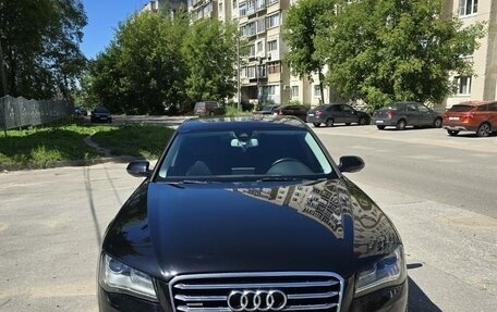 Audi A8, 2011 год, 1 750 000 рублей, 3 фотография