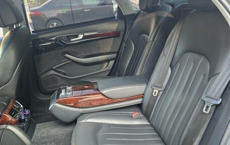 Audi A8, 2011 год, 1 750 000 рублей, 19 фотография