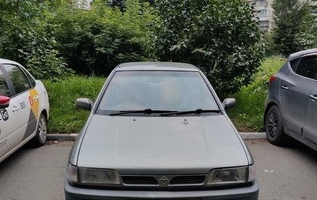 Nissan Pulsar IV, 1993 год, 230 000 рублей, 1 фотография