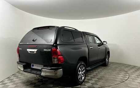 Toyota Hilux VIII, 2015 год, 2 749 000 рублей, 5 фотография