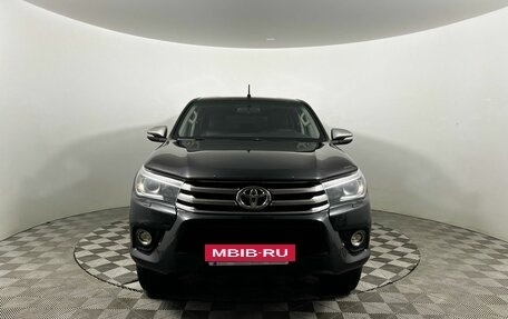 Toyota Hilux VIII, 2015 год, 2 749 000 рублей, 2 фотография