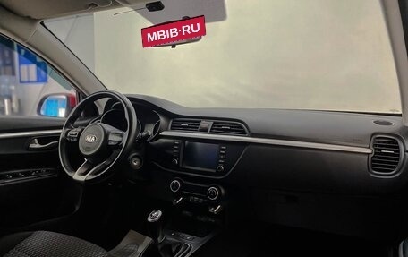 KIA Rio IV, 2018 год, 1 379 000 рублей, 8 фотография