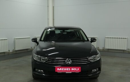 Volkswagen Passat B8 рестайлинг, 2017 год, 1 790 000 рублей, 8 фотография