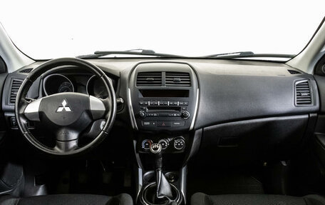 Mitsubishi ASX I рестайлинг, 2012 год, 999 000 рублей, 10 фотография