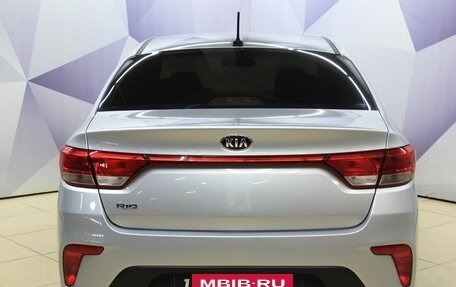 KIA Rio IV, 2018 год, 1 100 000 рублей, 4 фотография