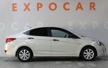 Hyundai Solaris II рестайлинг, 2015 год, 1 150 000 рублей, 4 фотография