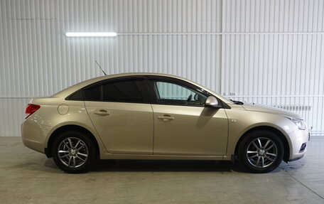 Chevrolet Cruze II, 2011 год, 850 000 рублей, 2 фотография