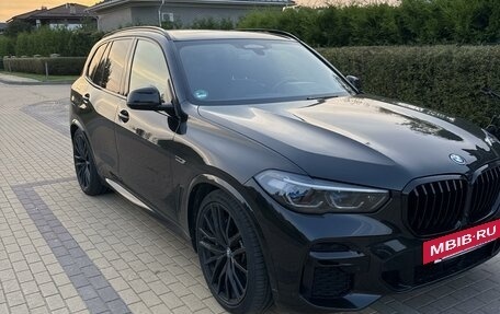 BMW X5, 2021 год, 10 000 000 рублей, 2 фотография