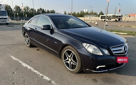 Mercedes-Benz E-Класс, 2010 год, 1 330 000 рублей, 3 фотография