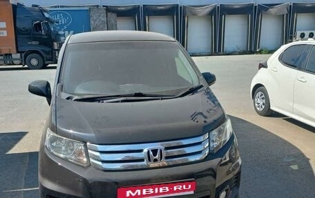 Honda Freed I, 2011 год, 1 280 000 рублей, 8 фотография