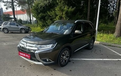 Mitsubishi Outlander III рестайлинг 3, 2015 год, 2 150 000 рублей, 1 фотография