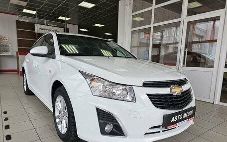 Chevrolet Cruze II, 2013 год, 1 385 000 рублей, 4 фотография