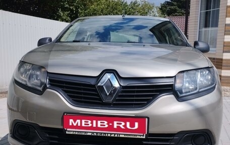 Renault Logan II, 2015 год, 820 000 рублей, 3 фотография