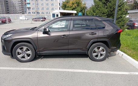 Toyota RAV4, 2020 год, 3 220 000 рублей, 1 фотография