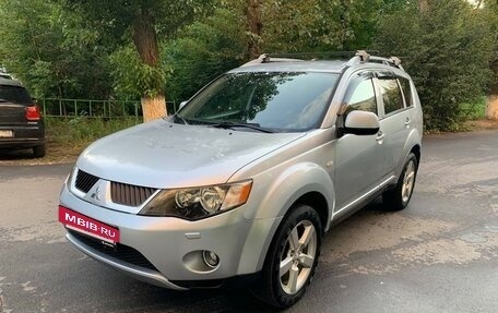 Mitsubishi Outlander III рестайлинг 3, 2007 год, 850 000 рублей, 3 фотография