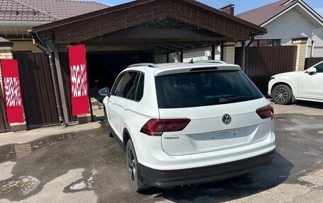 Volkswagen Tiguan II, 2018 год, 2 600 000 рублей, 5 фотография