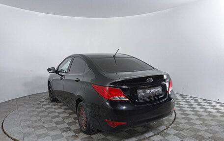 Hyundai Solaris II рестайлинг, 2015 год, 900 000 рублей, 7 фотография