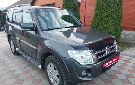 Mitsubishi Pajero IV, 2011 год, 2 150 000 рублей, 2 фотография