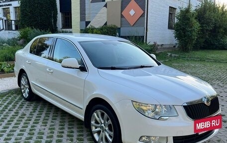 Skoda Superb III рестайлинг, 2012 год, 1 335 000 рублей, 4 фотография