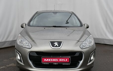 Peugeot 308 II, 2012 год, 689 000 рублей, 2 фотография