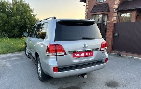 Toyota Land Cruiser 200, 2010 год, 3 700 000 рублей, 4 фотография