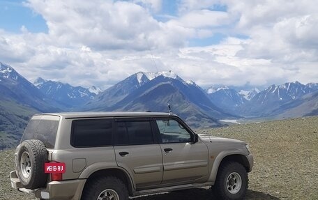 Nissan Patrol, 2004 год, 2 700 000 рублей, 5 фотография