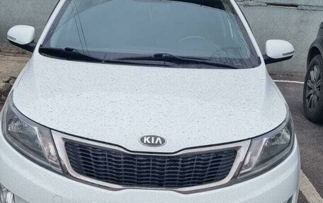 KIA Rio III рестайлинг, 2013 год, 1 290 000 рублей, 2 фотография