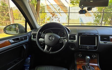 Volkswagen Touareg III, 2010 год, 2 200 000 рублей, 11 фотография