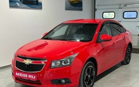 Chevrolet Cruze II, 2009 год, 799 900 рублей, 3 фотография