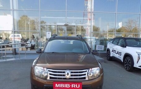 Renault Duster I рестайлинг, 2012 год, 927 000 рублей, 2 фотография