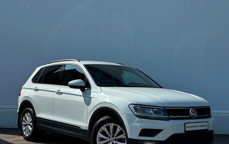 Volkswagen Tiguan II, 2019 год, 2 067 800 рублей, 3 фотография