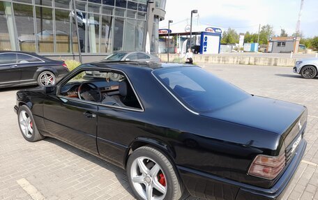 Mercedes-Benz W124, 1990 год, 790 000 рублей, 2 фотография