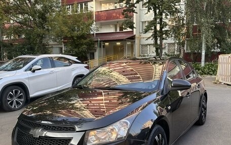 Chevrolet Cruze II, 2010 год, 730 000 рублей, 2 фотография